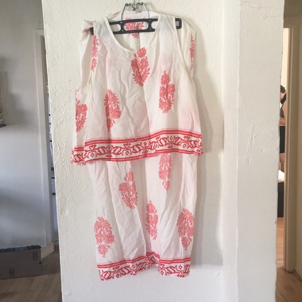 DONATED🔴Crop top skirt set